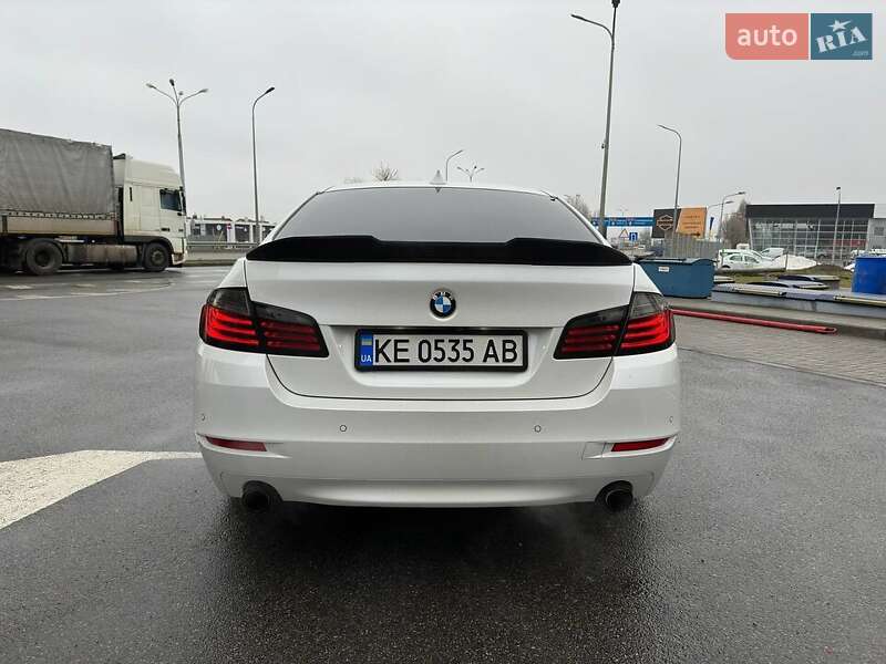 Седан BMW 5 Series 2014 в Львове