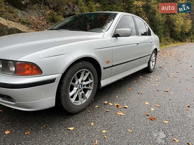 Седан BMW 5 Series 2000 в Одесі