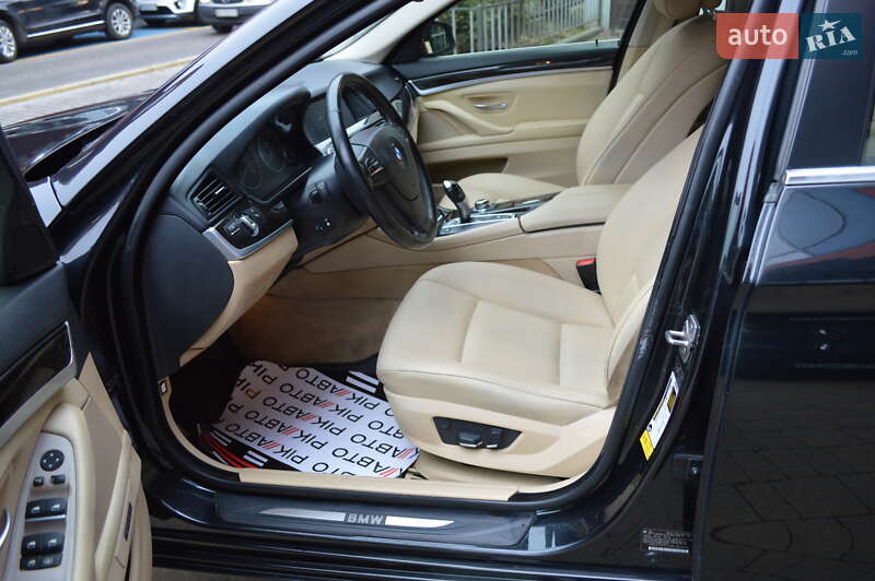 Седан BMW 5 Series 2011 в Львові
