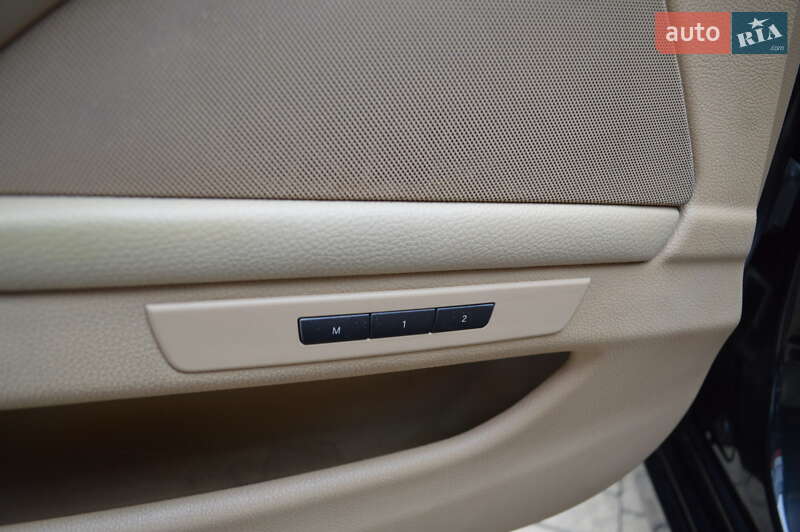 Седан BMW 5 Series 2011 в Львові