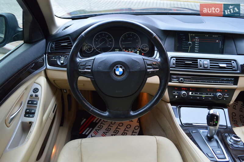 Седан BMW 5 Series 2011 в Львові