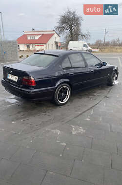 Седан BMW 5 Series 2002 в Самборі