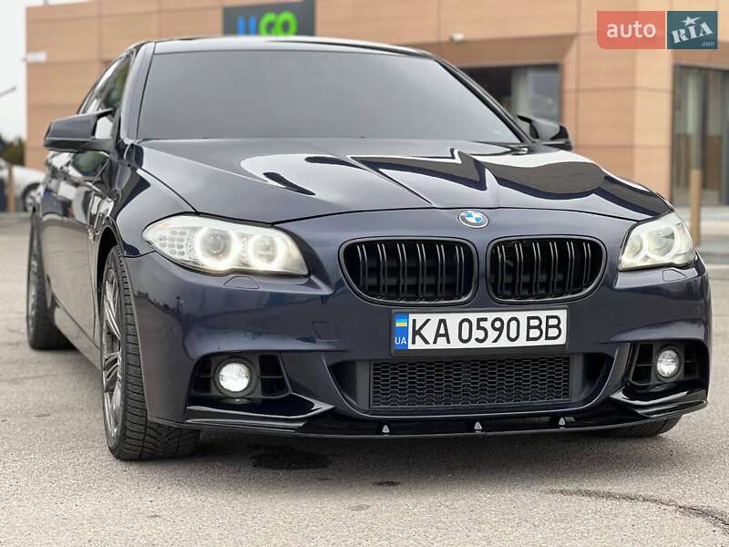 Седан BMW 5 Series 2012 в Львове