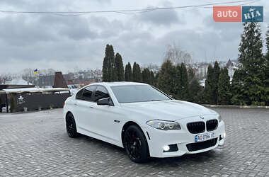 Седан BMW 5 Series 2012 в Чернівцях