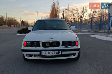 Седан BMW 5 Series 1989 в Новомосковську