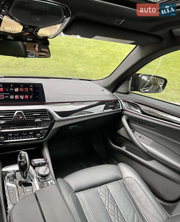 Седан BMW 5 Series 2017 в Киеве