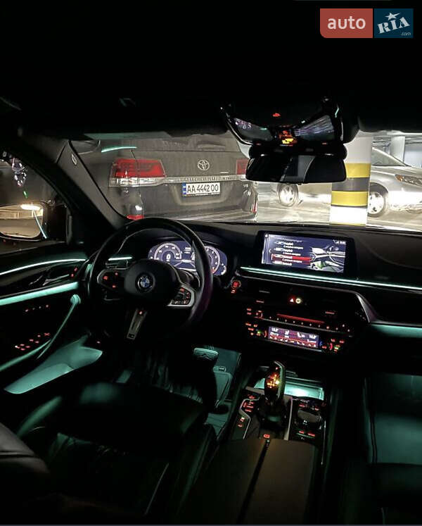 Седан BMW 5 Series 2017 в Киеве