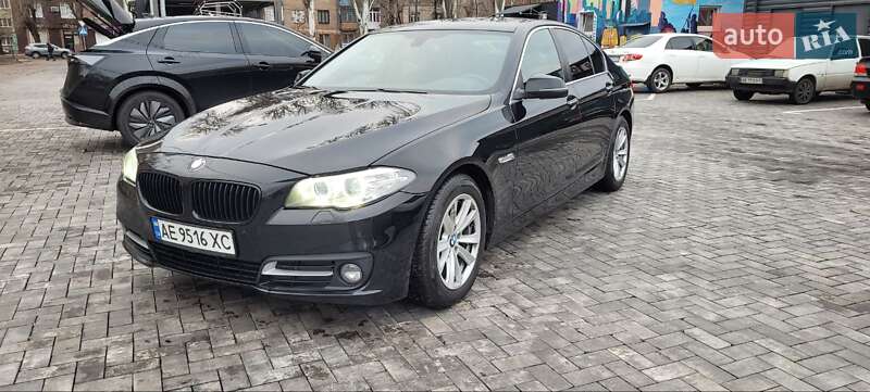 BMW 5 Series 2016