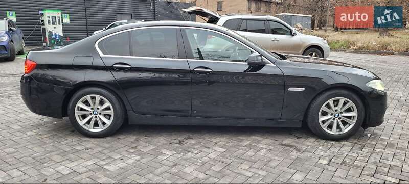 Седан BMW 5 Series 2016 в Кривому Розі