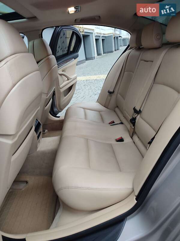 Седан BMW 5 Series 2012 в Івано-Франківську