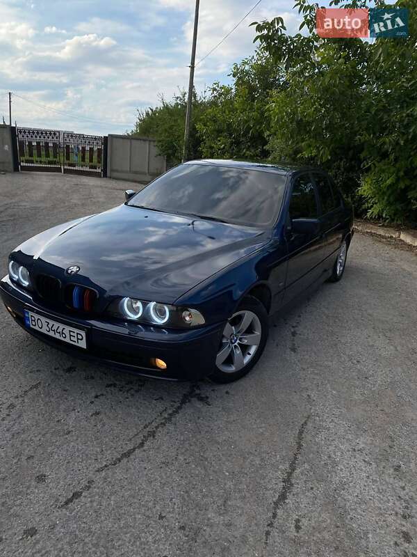 Седан BMW 5 Series 1999 в Бучаче