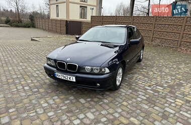 Седан BMW 5 Series 2000 в Запорожье