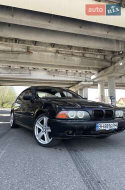 Седан BMW 5 Series 2000 в 