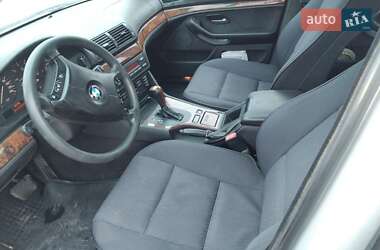 Седан BMW 5 Series 2000 в Рокитном