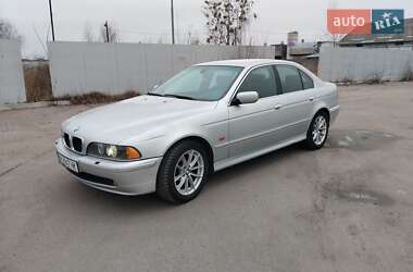 Седан BMW 5 Series 2000 в Рокитному