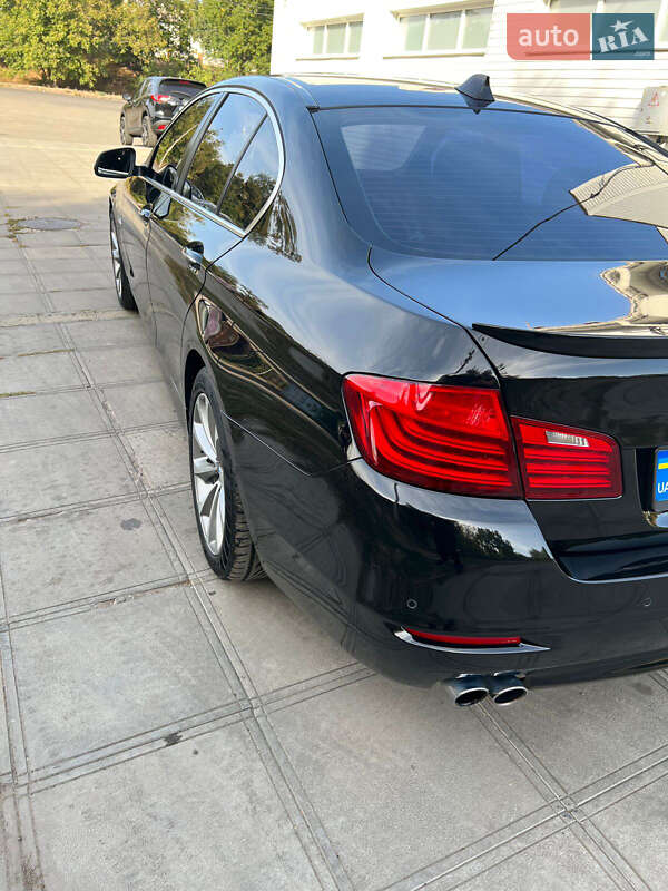 Седан BMW 5 Series 2013 в Черкасах