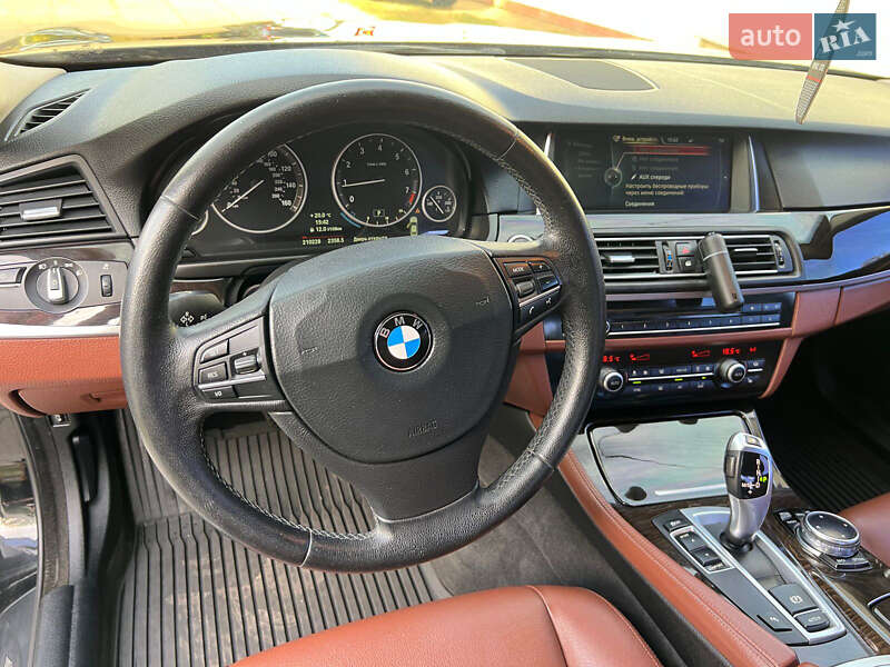 Седан BMW 5 Series 2013 в Черкасах
