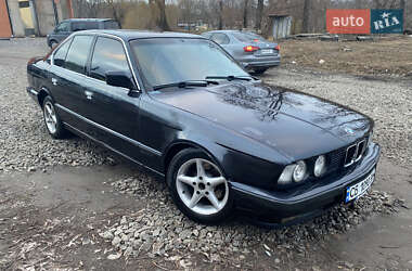 Седан BMW 5 Series 1989 в Ромнах