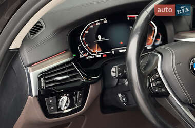 Седан BMW 5 Series 2019 в 