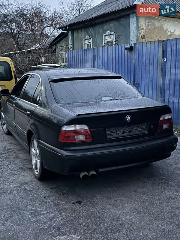 Седан BMW 5 Series 1995 в Глухові