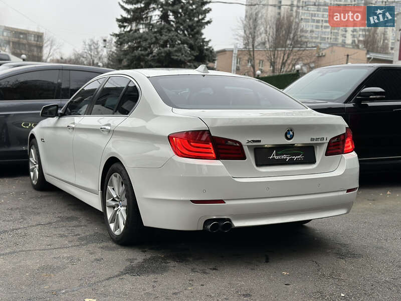 Седан BMW 5 Series 2012 в Киеве