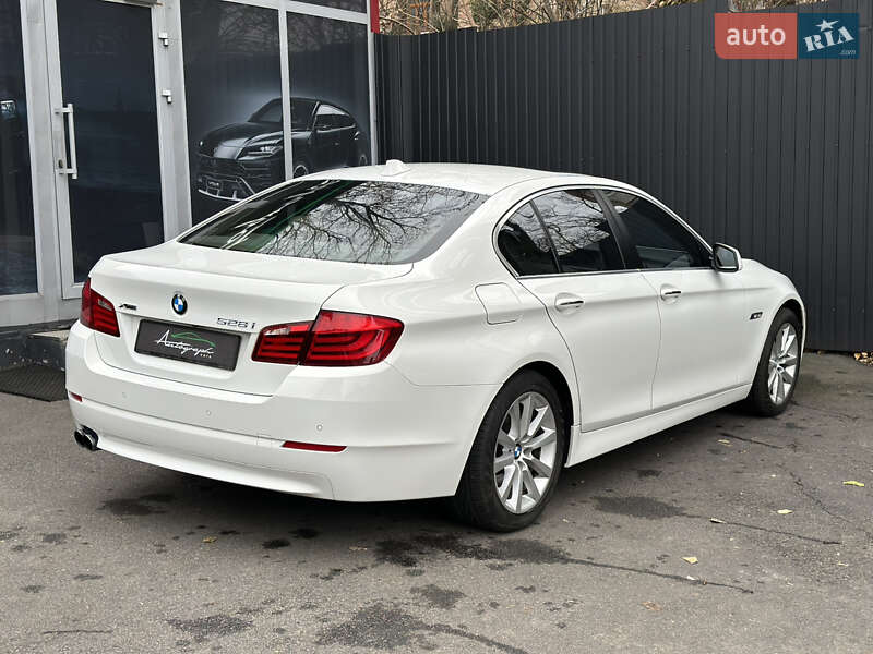 Седан BMW 5 Series 2012 в Киеве