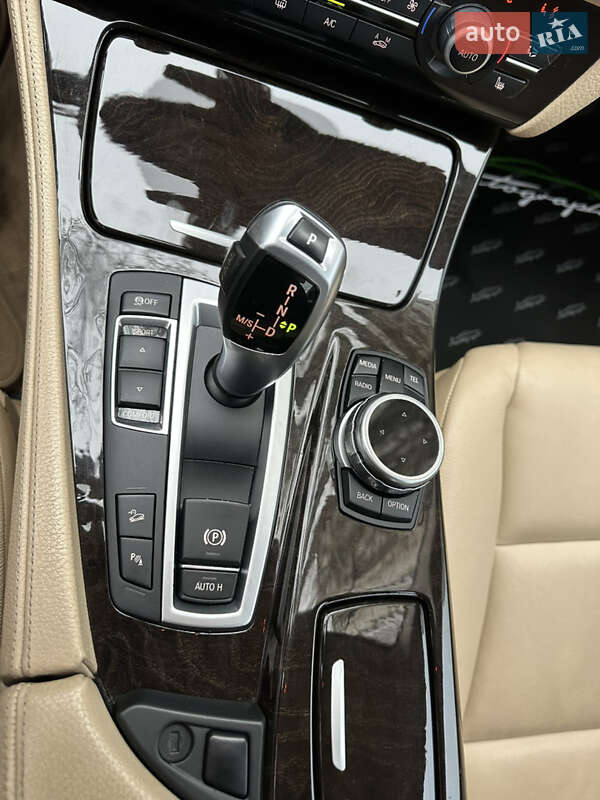 Седан BMW 5 Series 2012 в Киеве