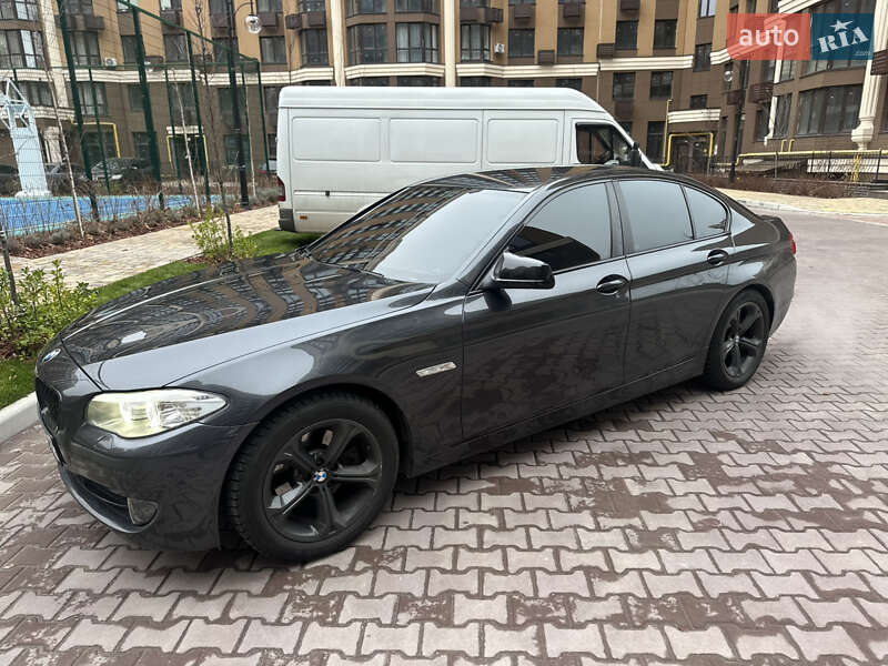 Седан BMW 5 Series 2012 в Києві