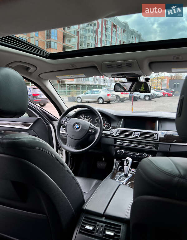 Седан BMW 5 Series 2013 в Львове