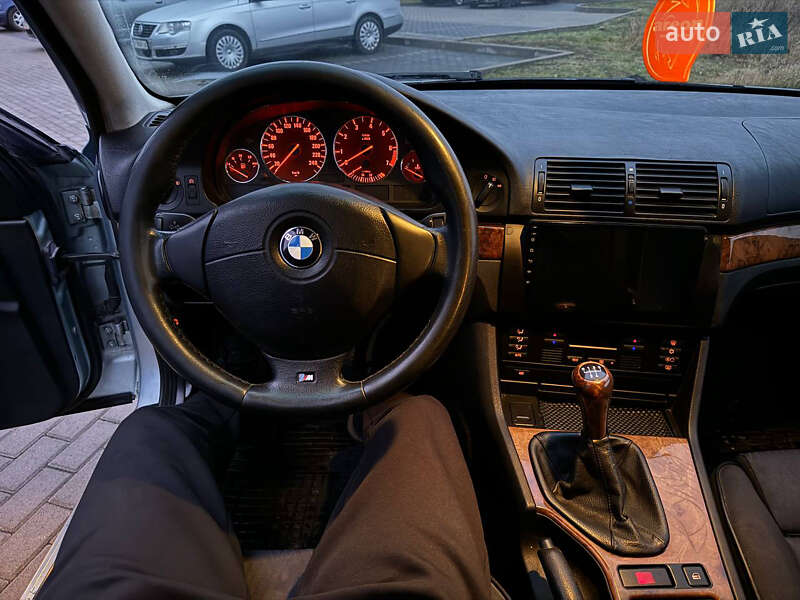 Седан BMW 5 Series 1999 в Рівному
