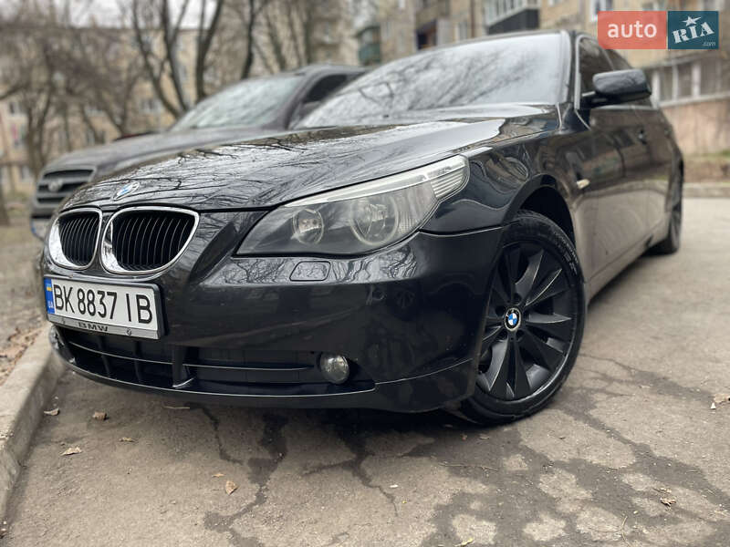 Седан BMW 5 Series 2004 в Одессе