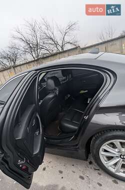 Седан BMW 5 Series 2013 в 