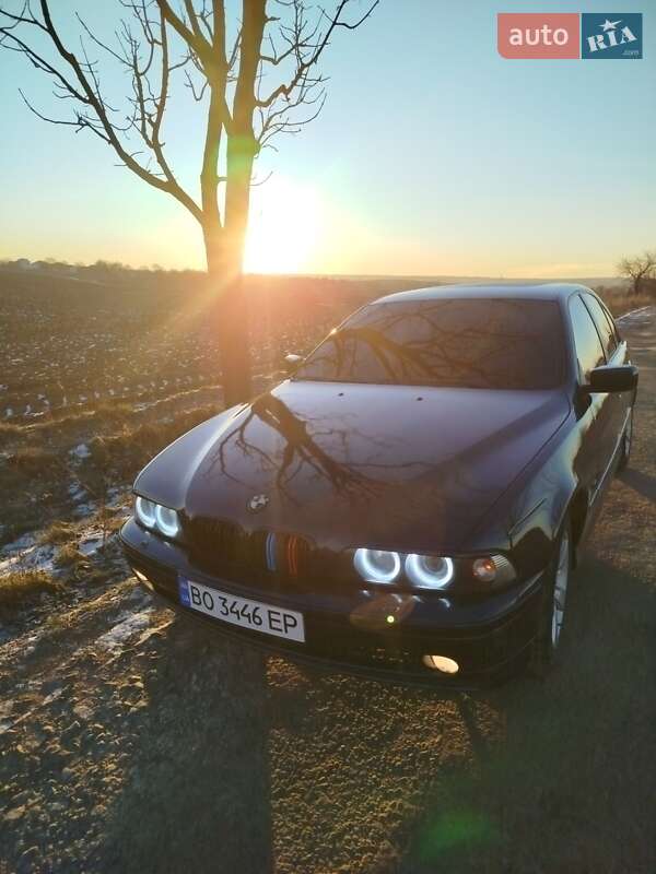 Седан BMW 5 Series 1999 в Бучаче