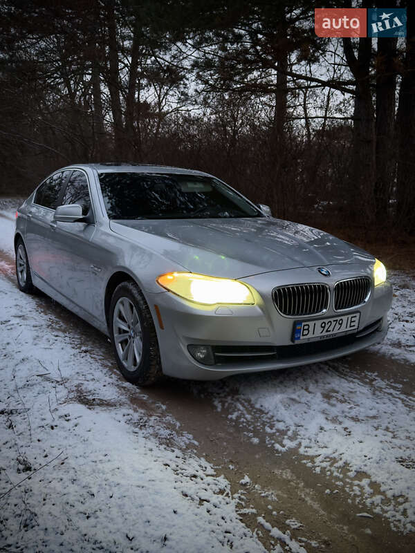 Седан BMW 5 Series 2011 в Полтаві