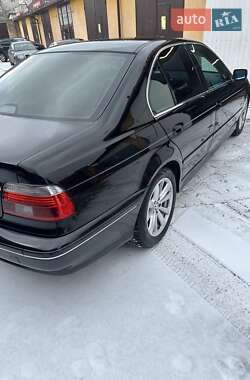 Седан BMW 5 Series 2002 в Дубно