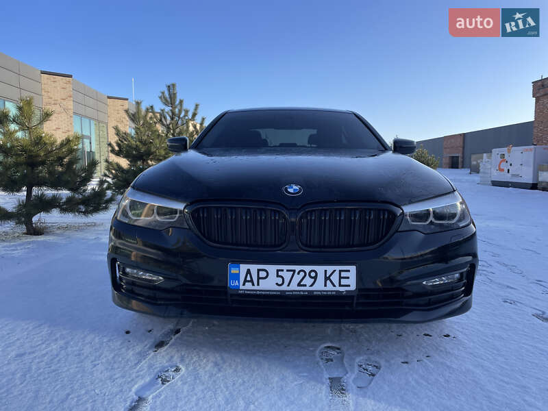 Седан BMW 5 Series 2017 в 