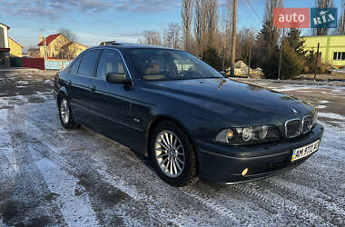 Седан BMW 5 Series 2002 в Звягеле