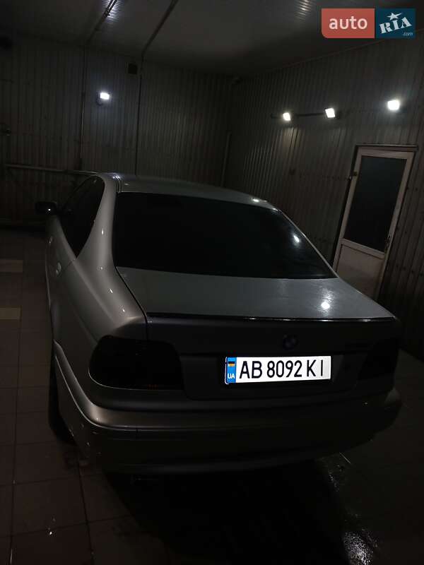Седан BMW 5 Series 2003 в Чечельнике