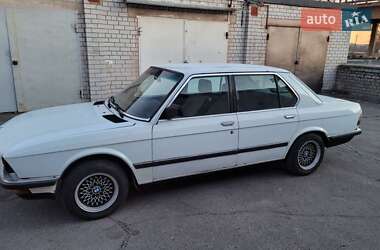 Седан BMW 5 Series 1984 в Кременчуці