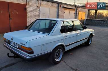 Седан BMW 5 Series 1984 в Кременчуці