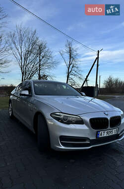 Седан BMW 5 Series 2014 в Отинії