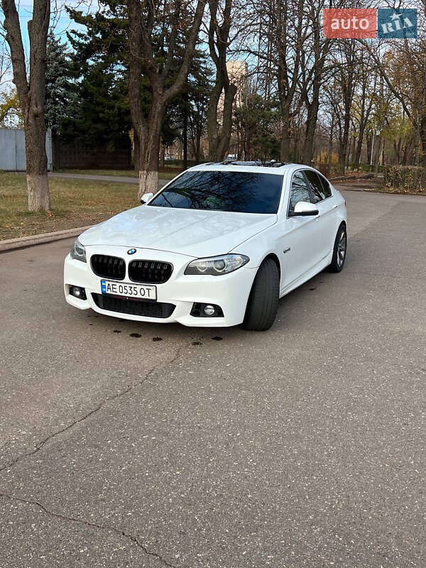 Седан BMW 5 Series 2014 в Кривом Роге