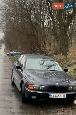 Седан BMW 5 Series 2000 в 