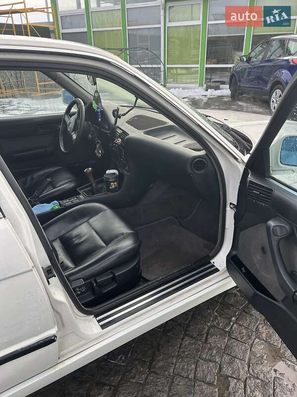 Седан BMW 5 Series 1991 в Львові