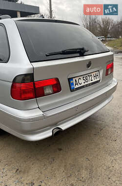 Универсал BMW 5 Series 2000 в Вараше