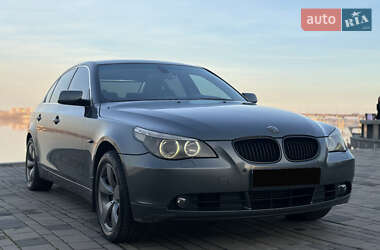 Седан BMW 5 Series 2004 в Дніпрі