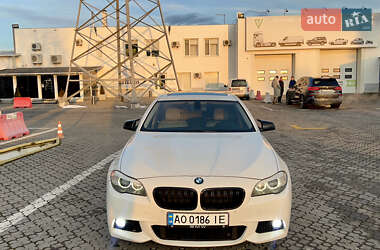 Седан BMW 5 Series 2012 в Чернівцях