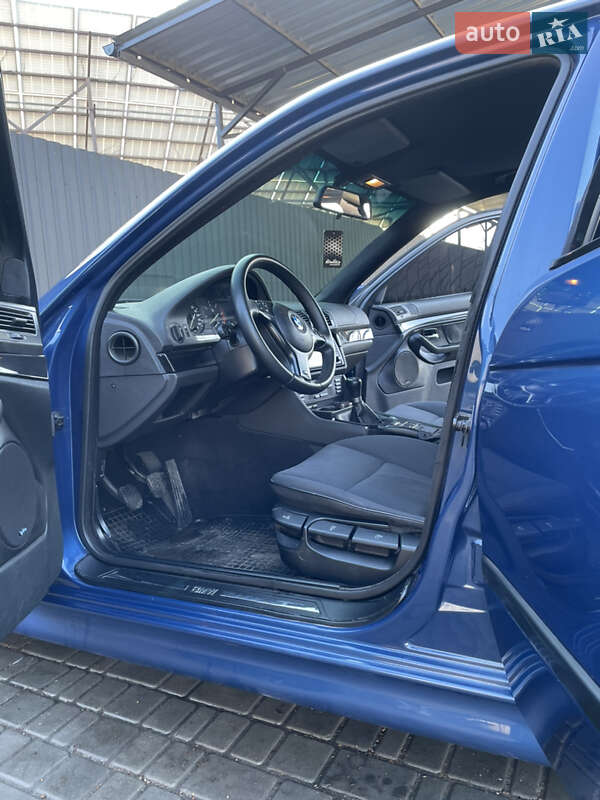 Седан BMW 5 Series 2000 в Первомайске