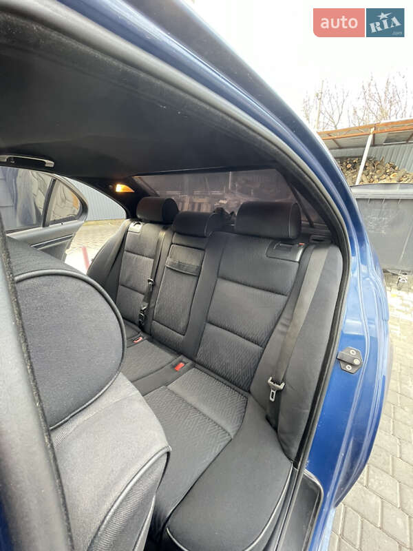 Седан BMW 5 Series 2000 в Первомайске