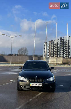 Седан BMW 5 Series 2003 в Києві